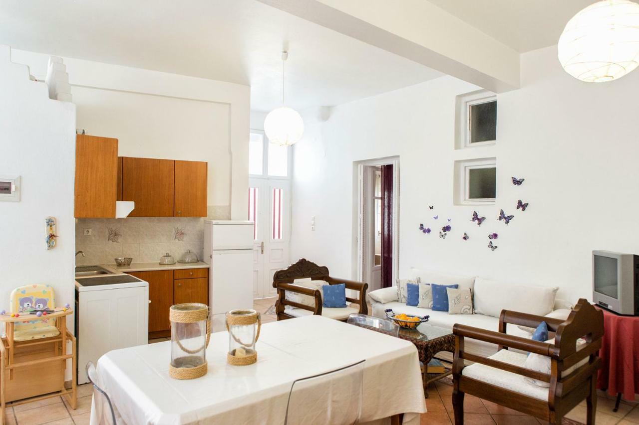 Town House For 6-16 With Ac Villa Parikia  Bagian luar foto