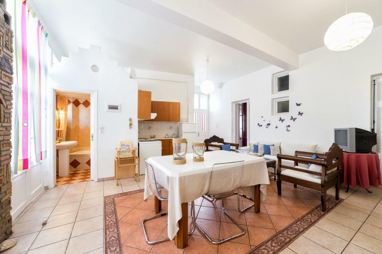 Town House For 6-16 With Ac Villa Parikia  Bagian luar foto