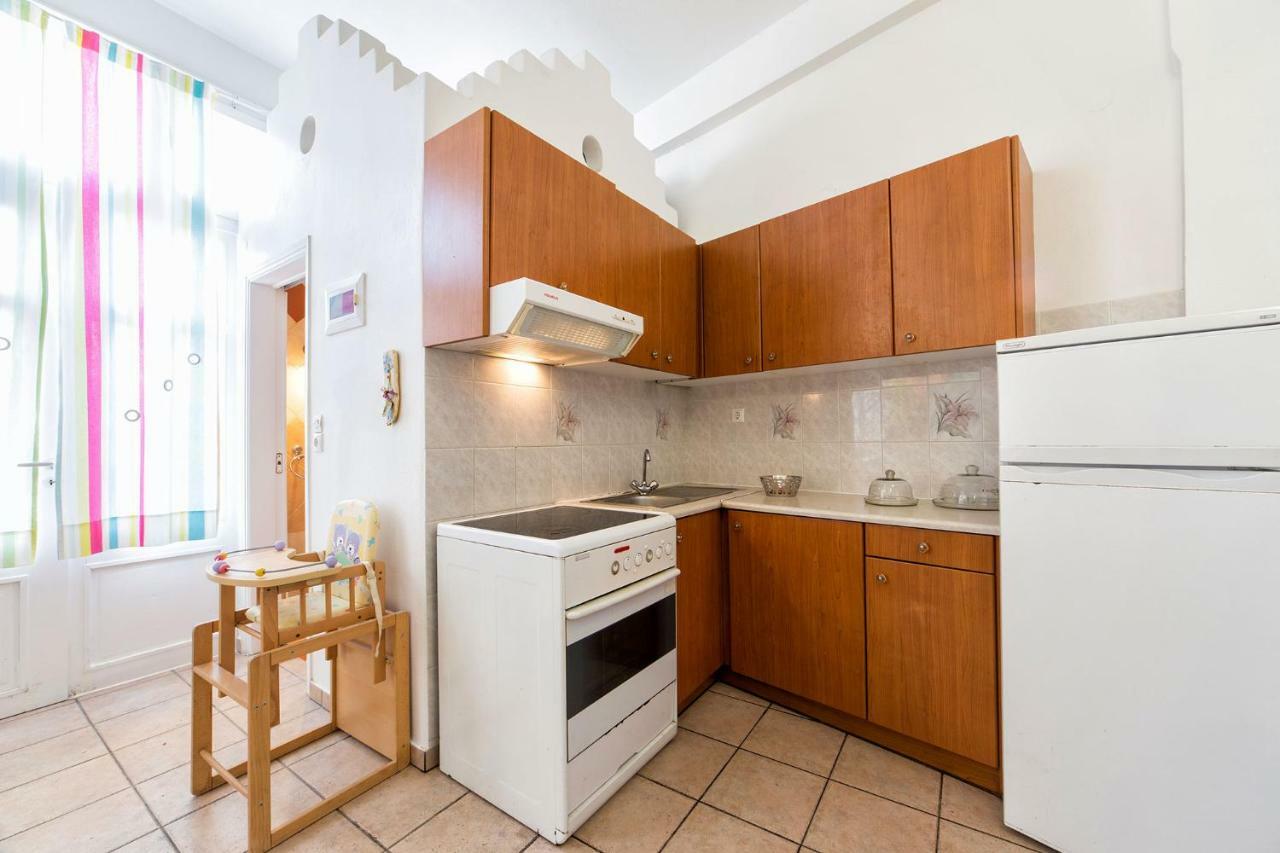 Town House For 6-16 With Ac Villa Parikia  Bagian luar foto